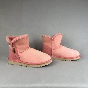Womens UGG Australia Boots Sz 8 Bailey Mini Zip Pink Suede Wool Ankle Boho Shoes